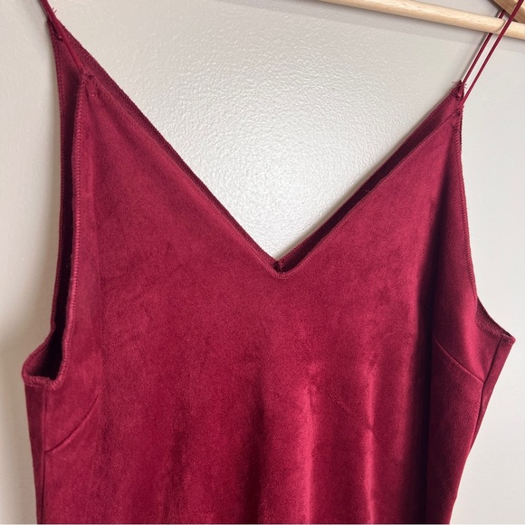 Forever 21 Burgundy Faux Suede Mini Dress Size Small EUC - Picture 2 of 4